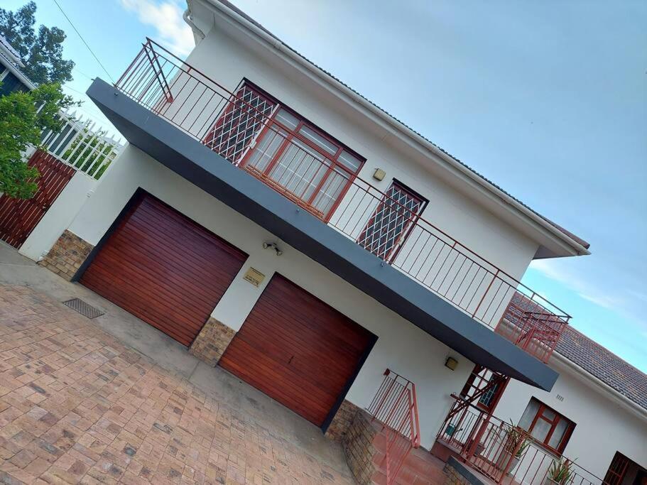 Hills Cottage Бофорт Уест Екстериор снимка